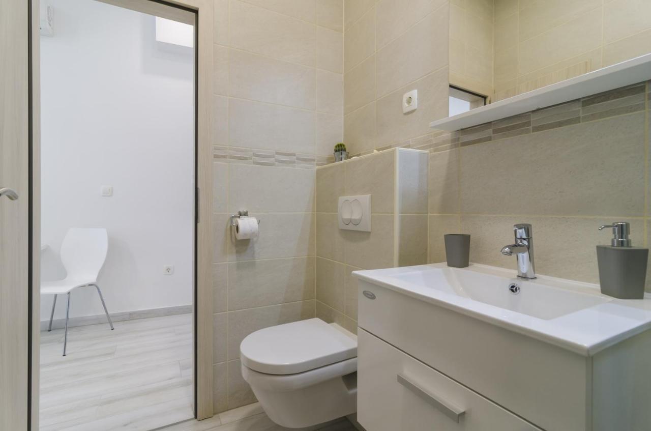 Rafaello Apartment *